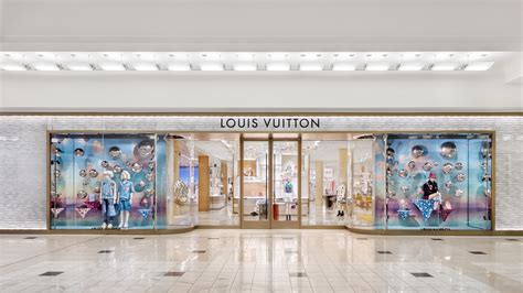 louis vuitton atlanta locations.